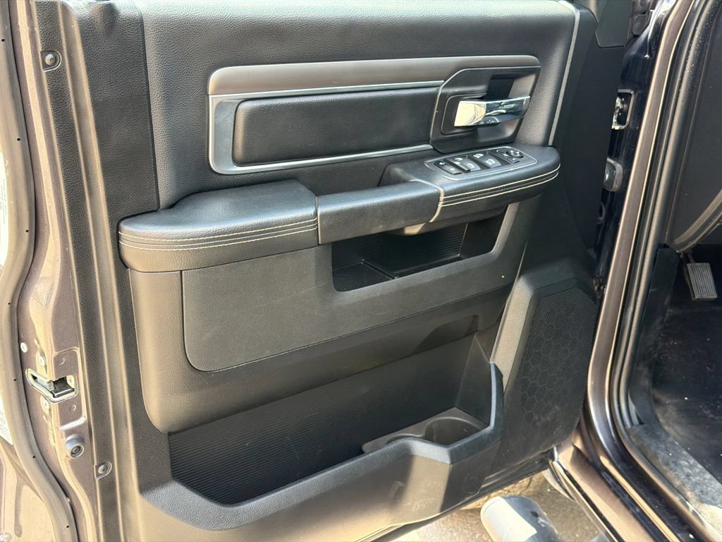 Used 2022 RAM 1500 Classic Warlock AWD/4WD image 10
