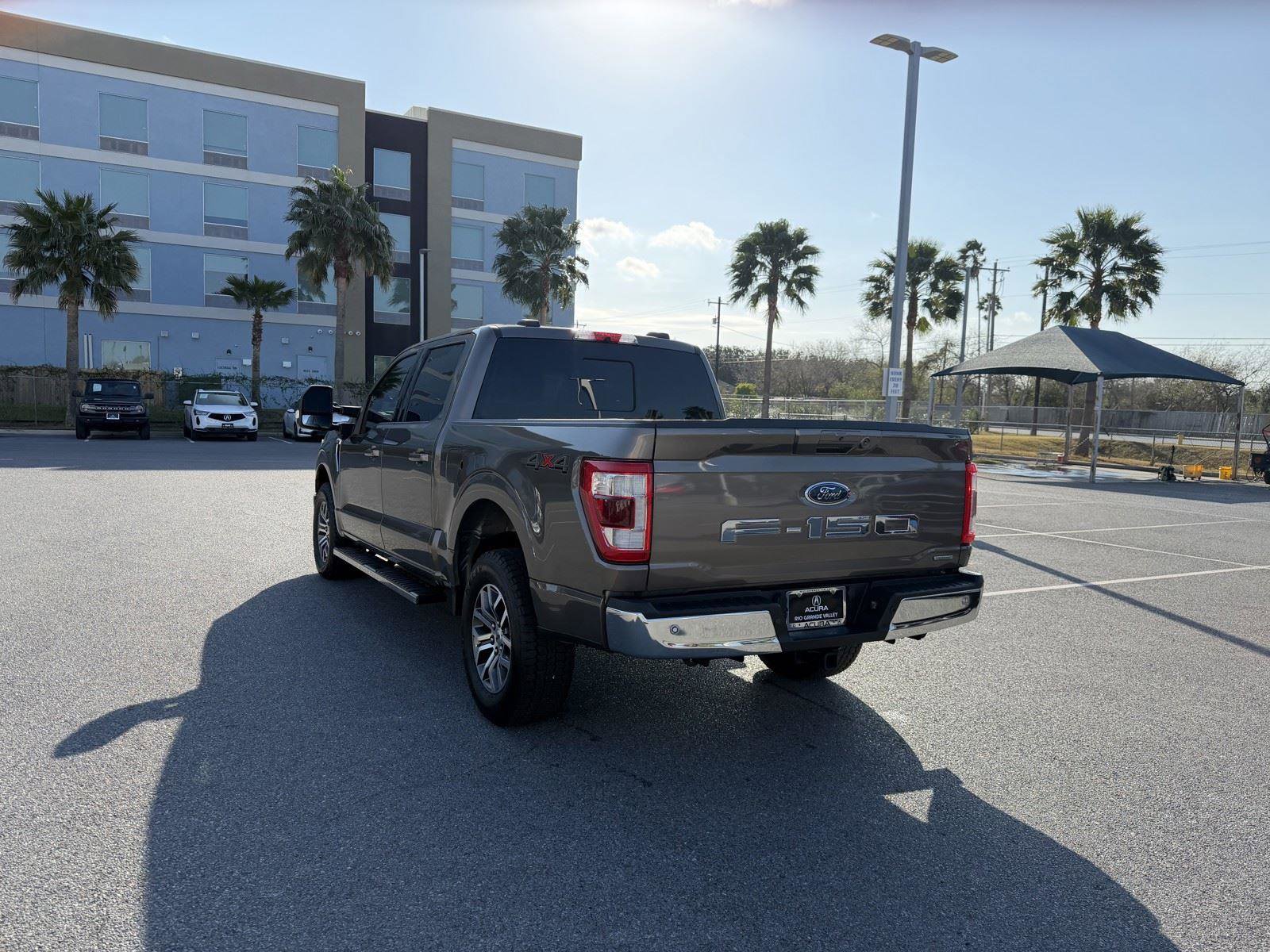 Used 2022 Ford F150 Lariat w/ Max Trailer Tow Package image 26