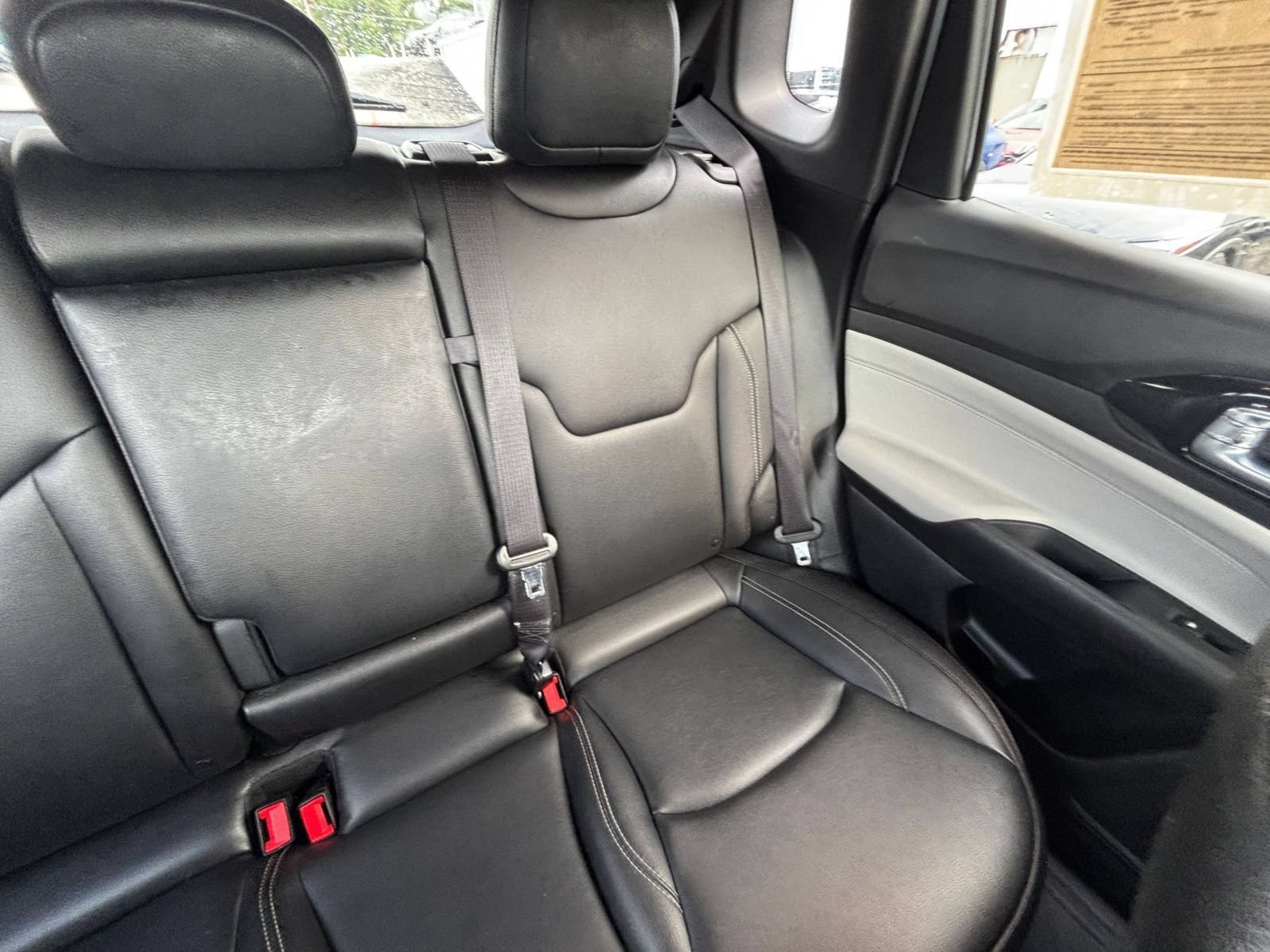 Used 2025 Jeep Compass Limited AWD/4WD image 37