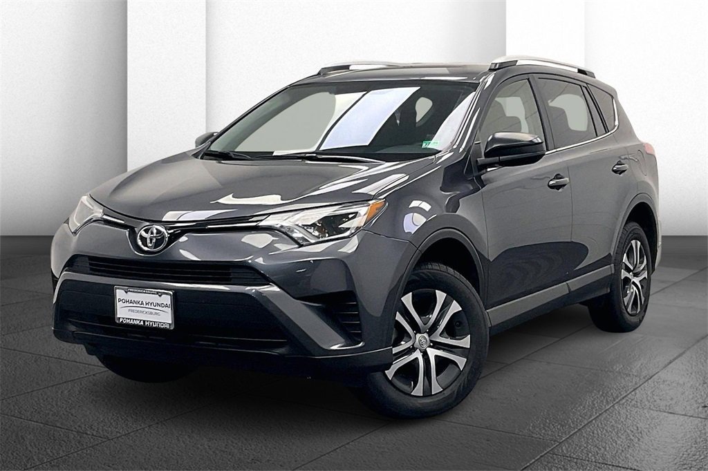 Used 2016 Toyota RAV4 LE image 11