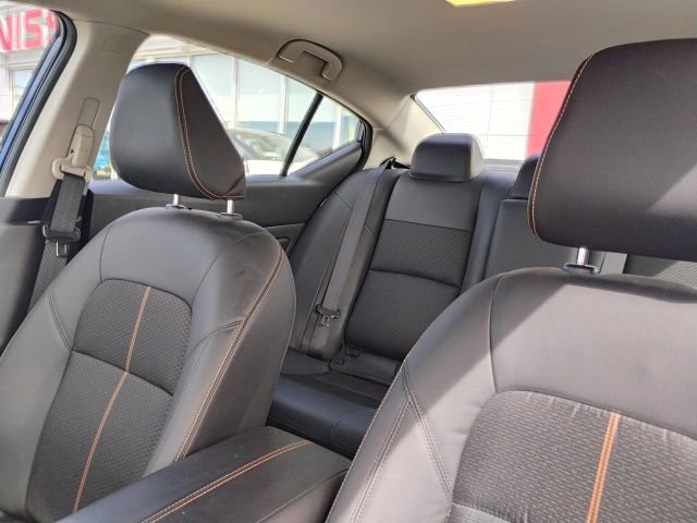 Used 2022 Nissan Altima 2.5 SR AWD/4WD image 12