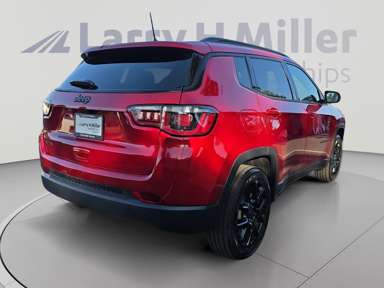 Used 2025 Jeep Compass Latitude w/ Altitude Special Edition AWD/4WD image 5