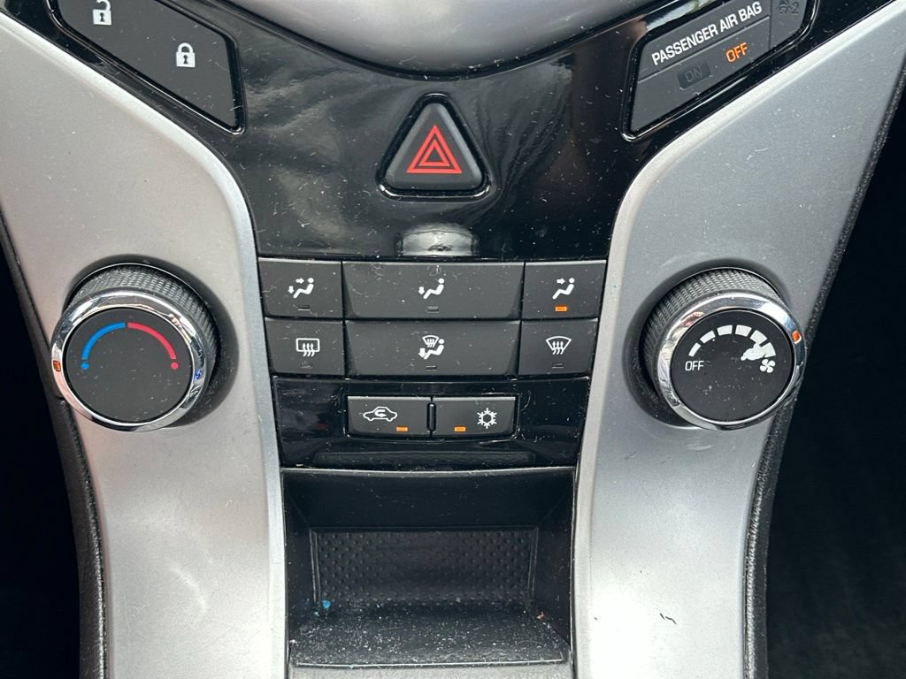 Used 2014 Chevrolet Cruze LT FWD image 24