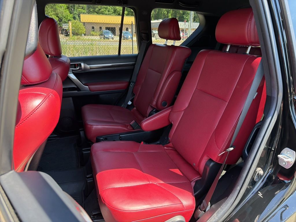 Used 2022 Lexus GX 460 Luxury w/ Sport Design Package AWD/4WD image 22