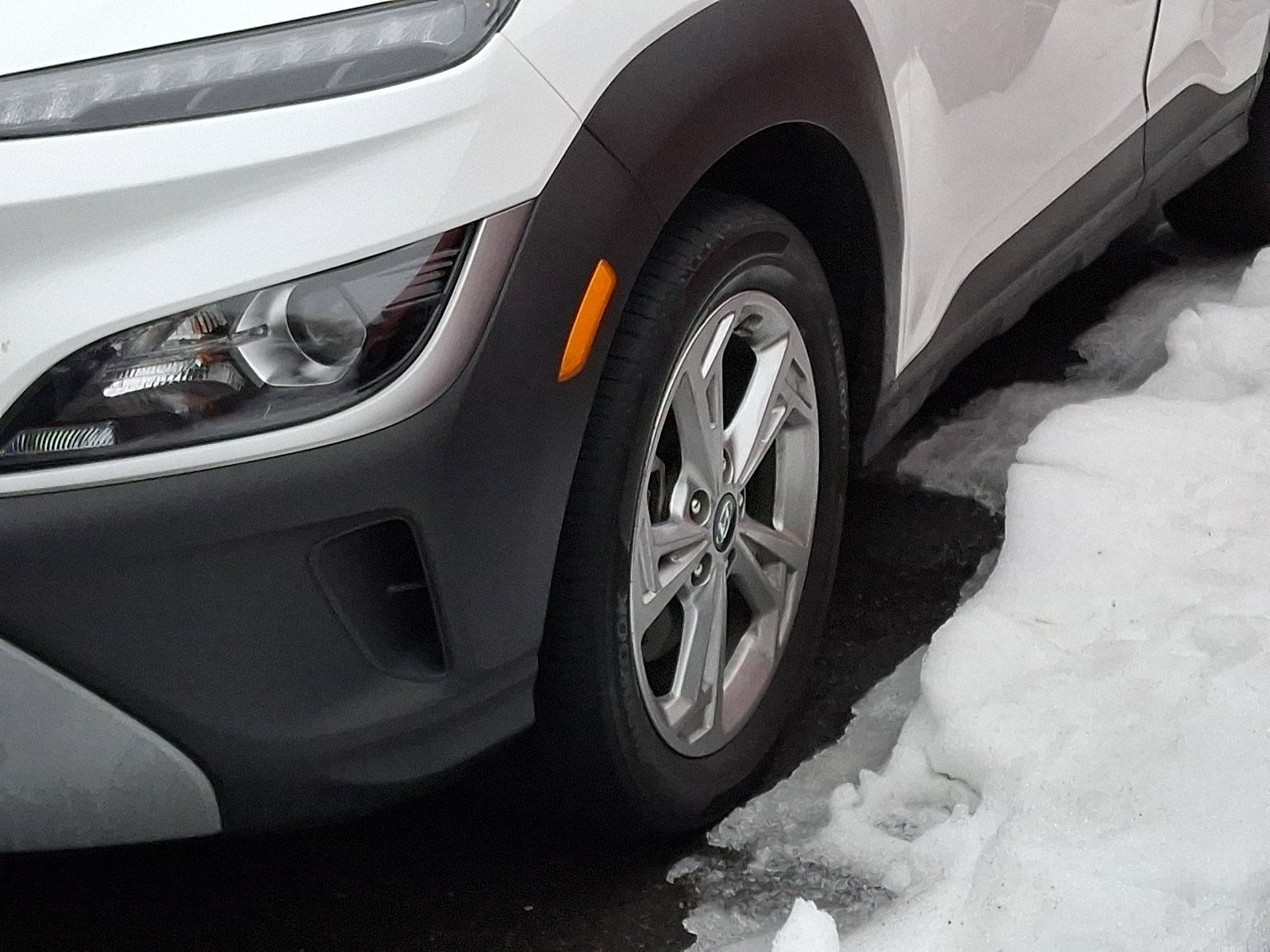 Used 2023 Hyundai Kona SEL w/ Convenience Package image 6