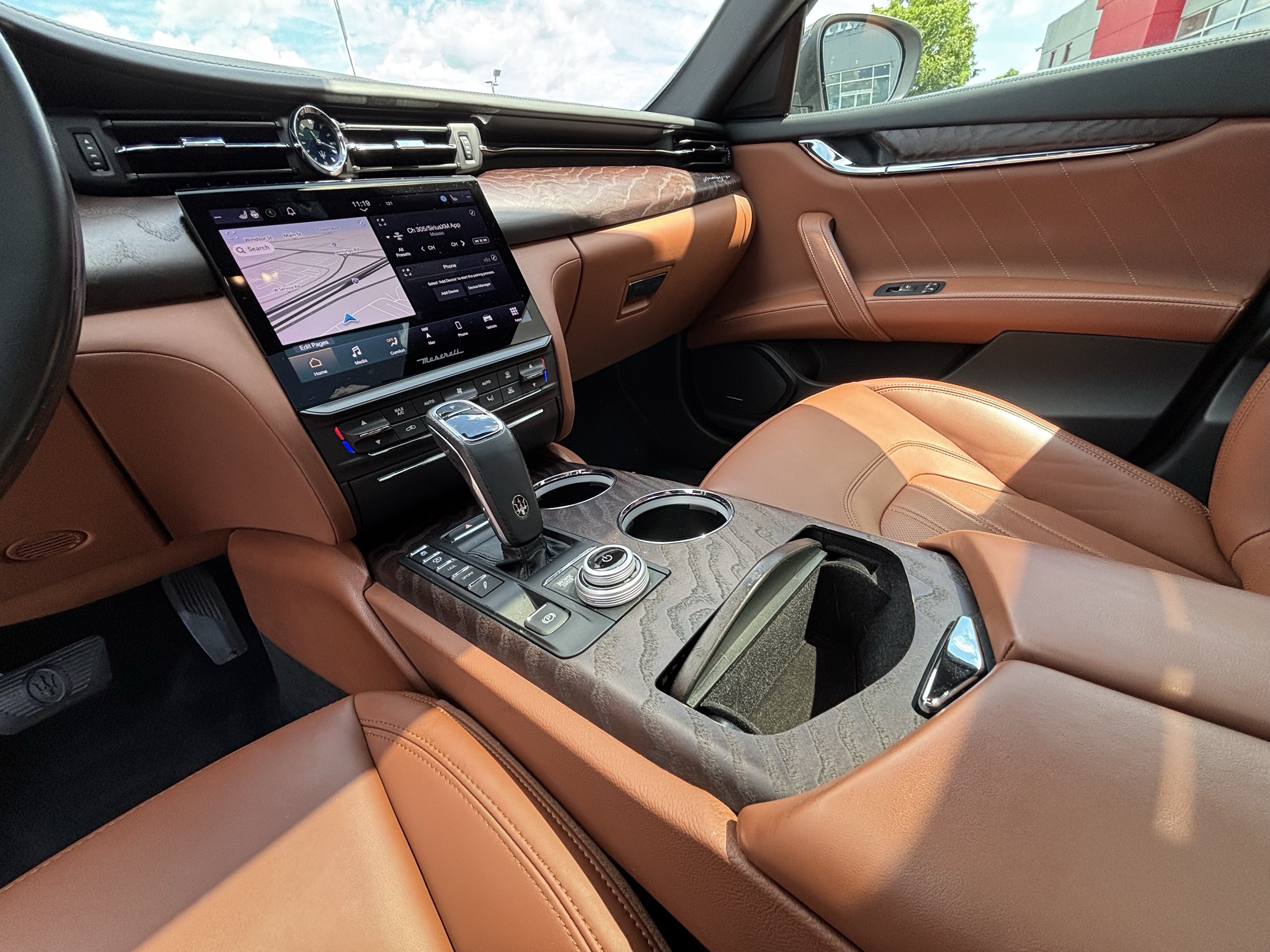 Used 2023 Maserati Quattroporte GT RWD image 26