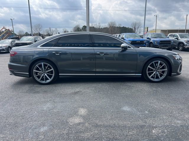 Used 2024 Audi S8 image 7