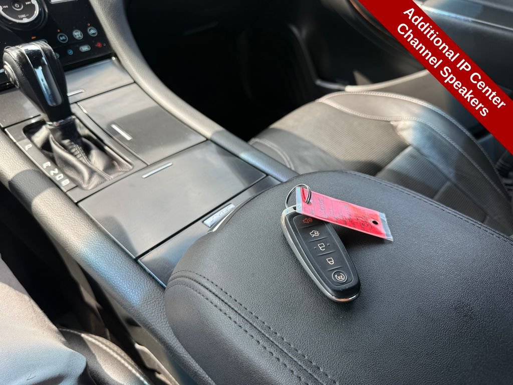 Used 2019 Ford Taurus Limited FWD image 27