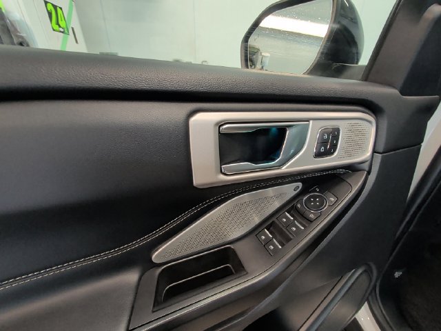 Used 2020 Ford Explorer ST w/ Premium Technology Package AWD/4WD image 12