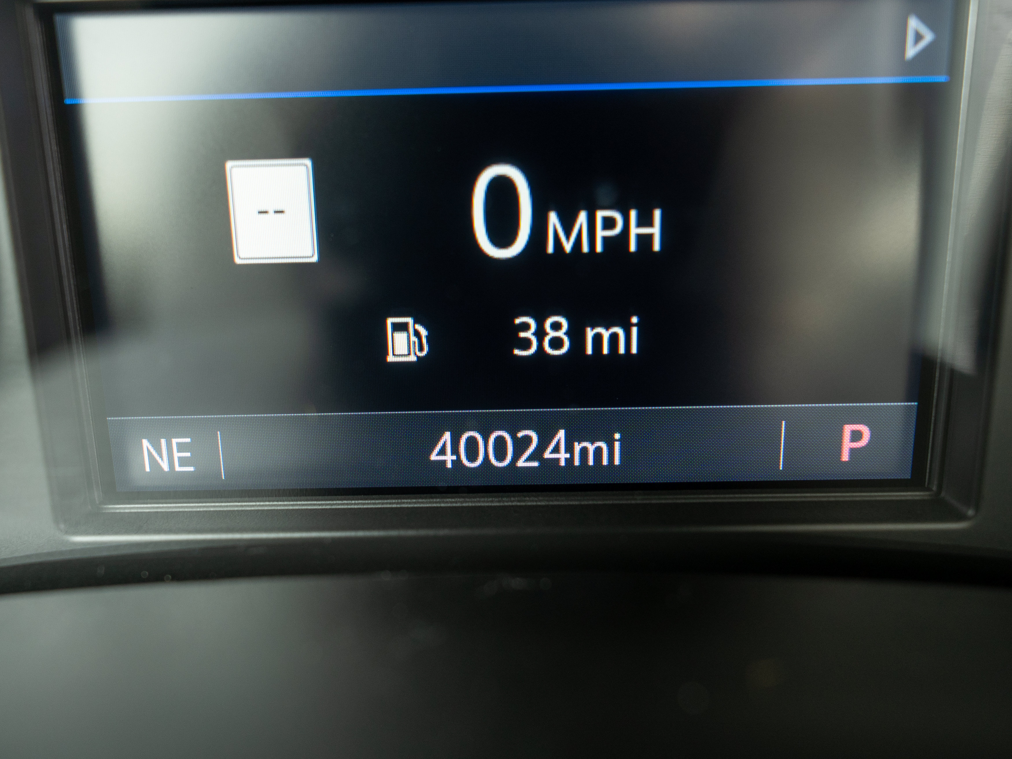 Used 2024 Buick Enclave Essence w/ Experience Buick Package FWD image 25