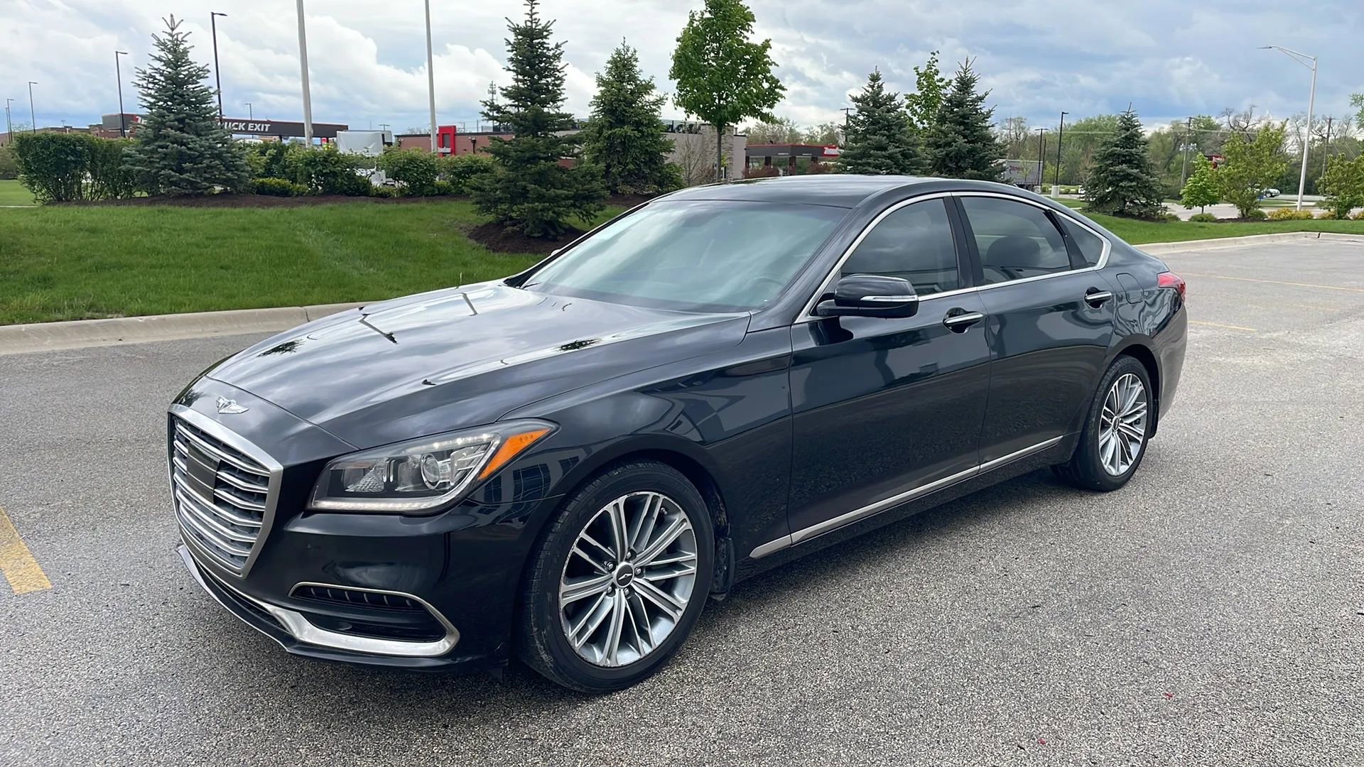 Used 2018 Genesis G80 3.8 RWD image 2
