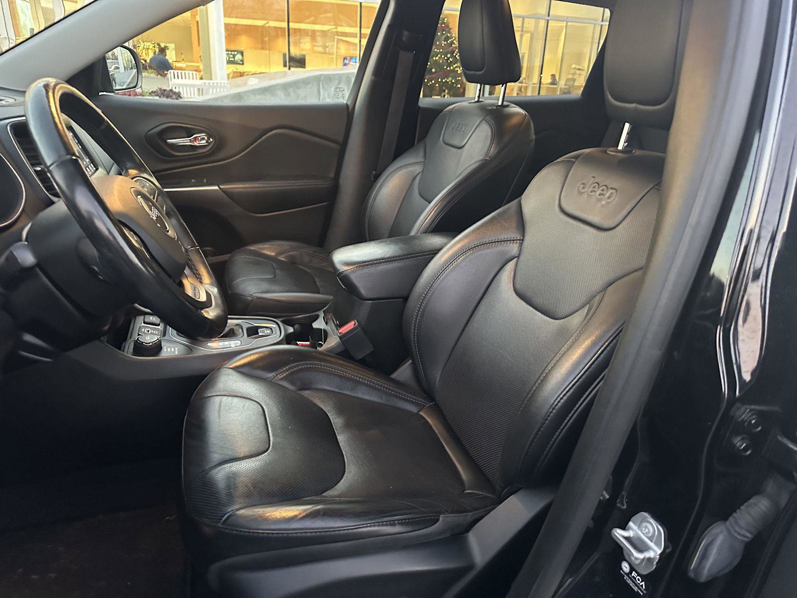 Used 2021 Jeep Cherokee Latitude Lux image 11