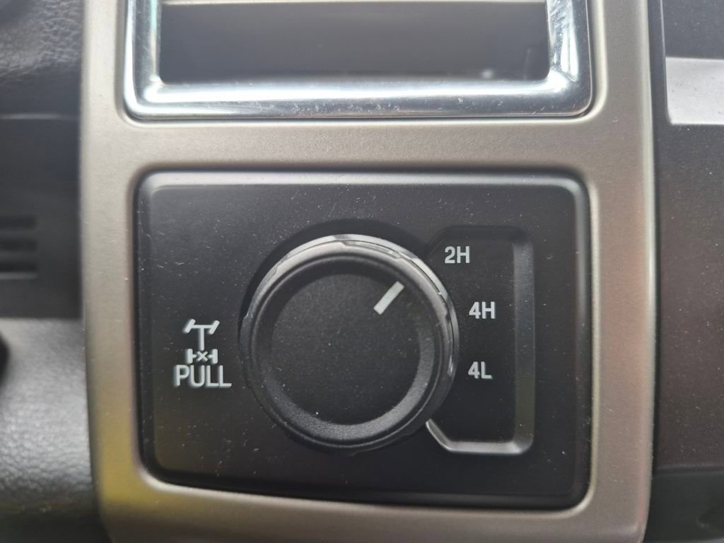 Used 2017 Ford F250 Lariat w/ Lariat Value Package image 26