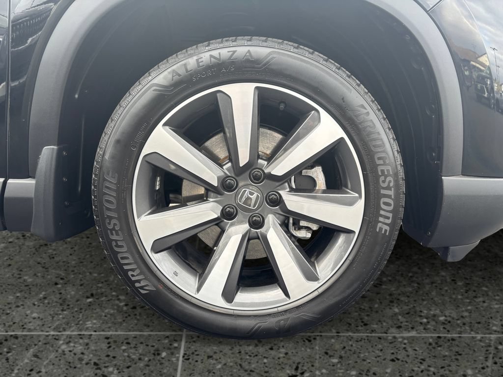 Used 2023 Honda Pilot Touring image 10