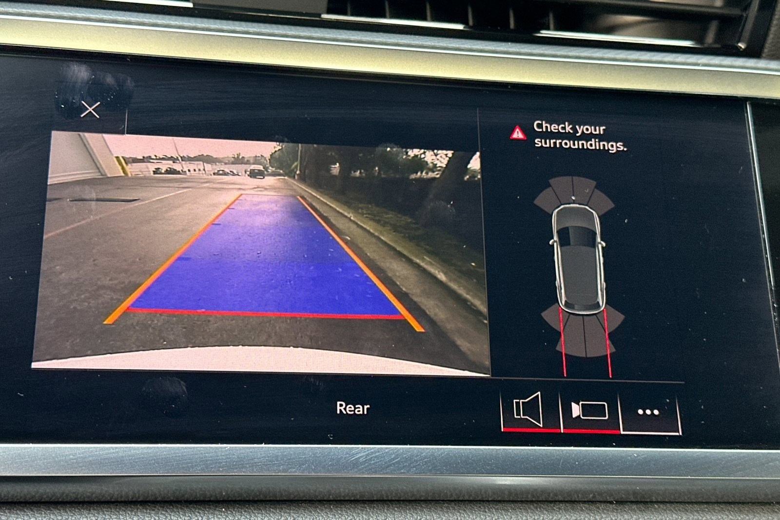 Used 2020 Audi Q3 2.0T Premium w/ Convenience Package image 25