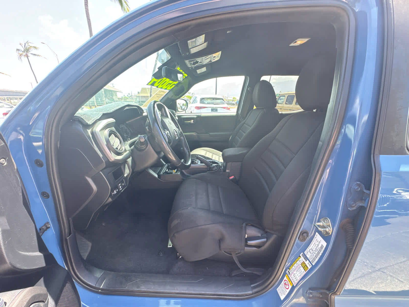 Used 2019 Toyota Tacoma TRD Off-Road AWD/4WD image 13