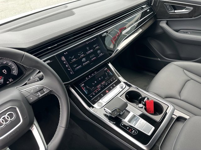 New 2025 Audi Q7 3.0T Premium Plus image 38