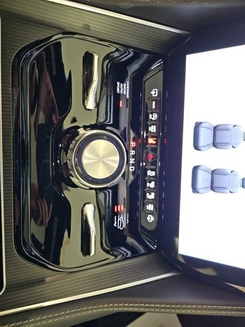 New 2026 Jeep Grand Wagoneer L Summit w/ Premium Group III image 25