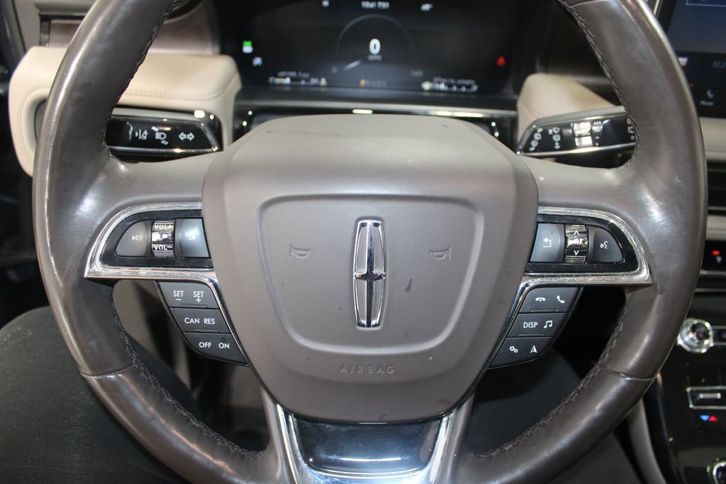 Used 2023 Lincoln Nautilus Reserve image 37