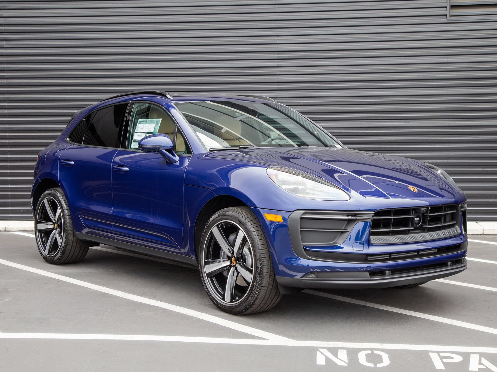 New 2026 Porsche Macan AWD/4WD image 9