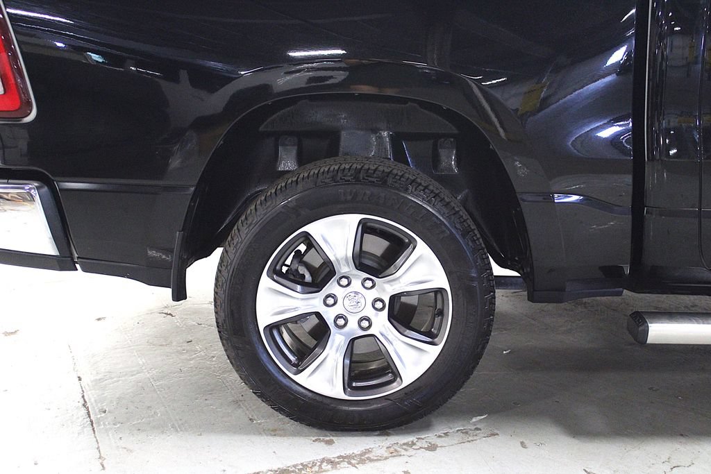 Used 2023 RAM 1500 Laramie AWD/4WD image 40