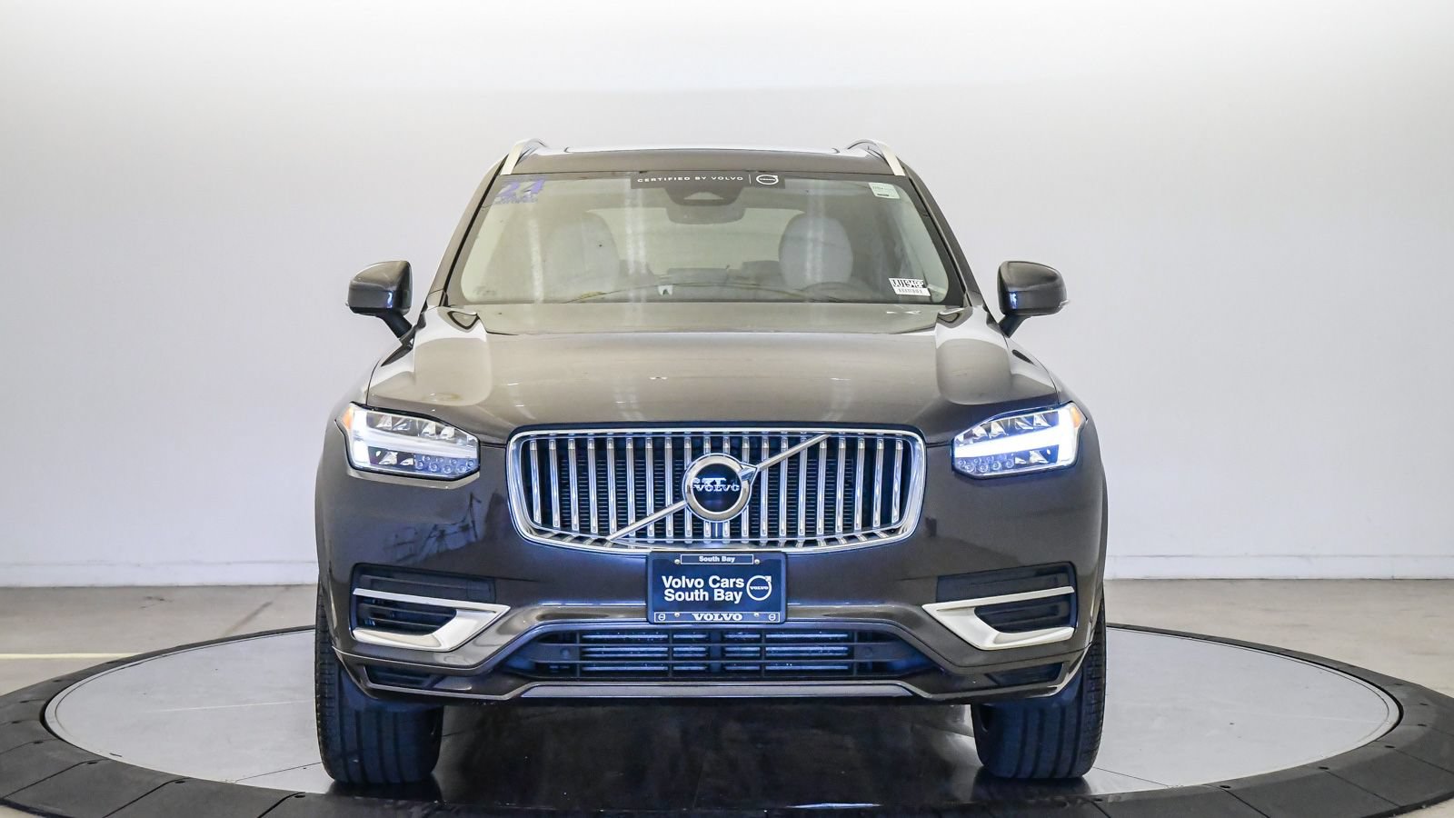 Certified 2024 Volvo XC90 T8 Core AWD/4WD image 7