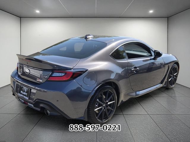 Used 2025 Toyota GR86 Premium RWD image 5