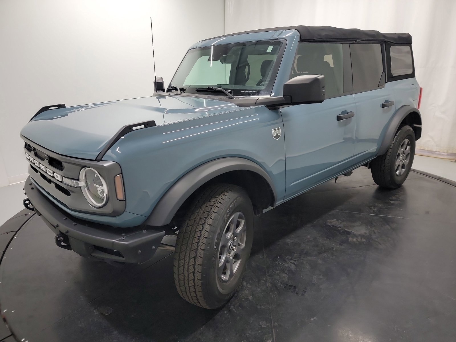 Used 2022 Ford Bronco Big Bend image 3