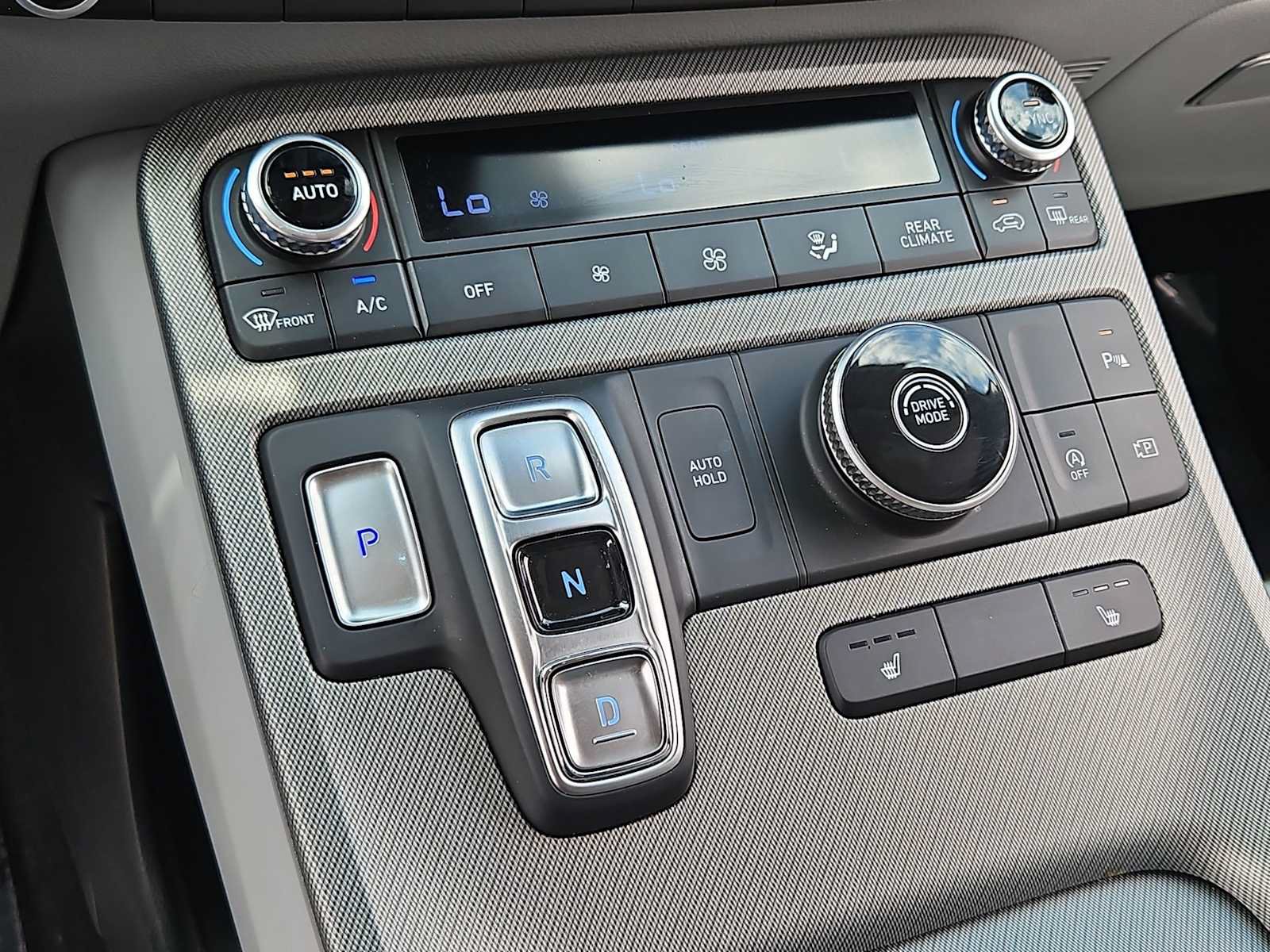 Certified 2025 Hyundai Palisade SEL FWD image 32