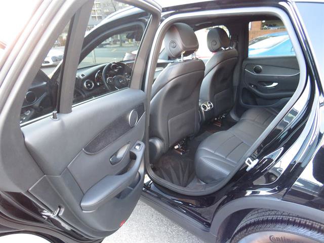 Used 2021 Mercedes-Benz GLC 300 4MATIC image 20