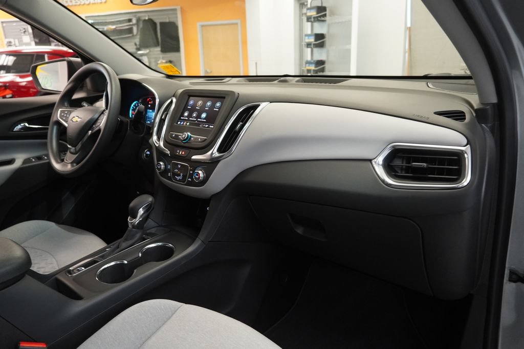 Used 2024 Chevrolet Equinox LS FWD image 37