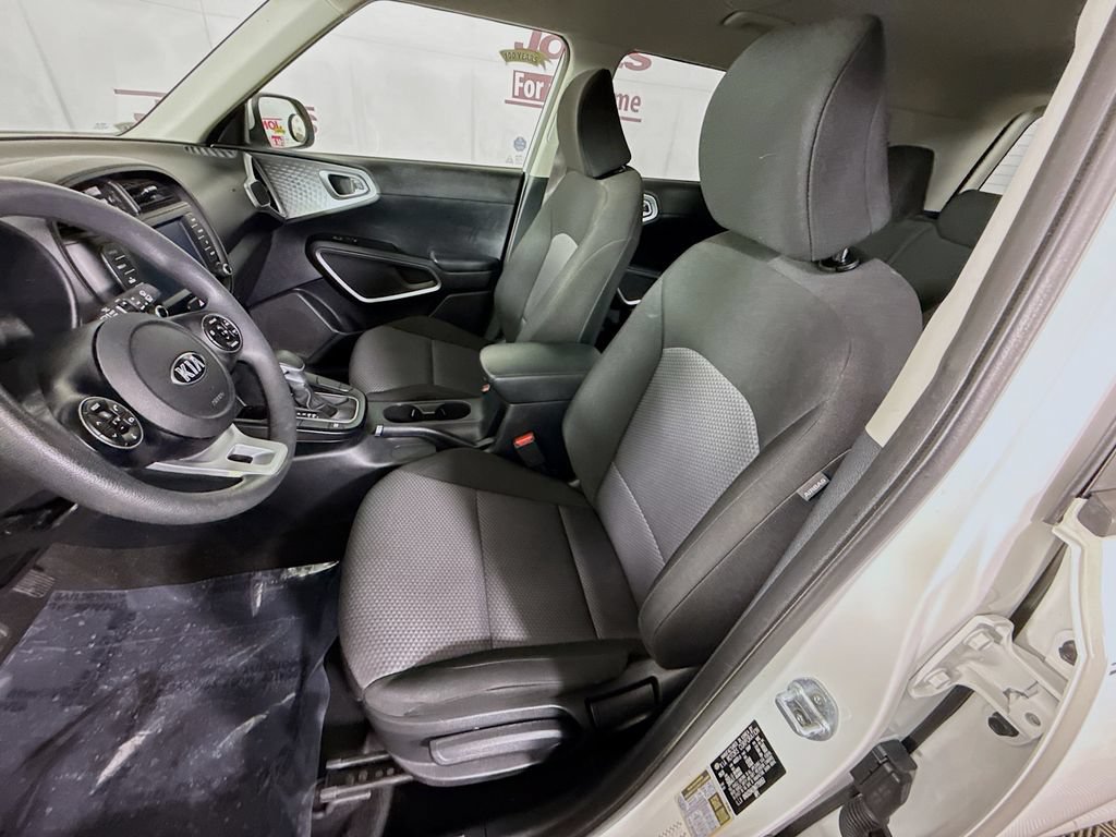 Used 2021 Kia Soul LX FWD image 24