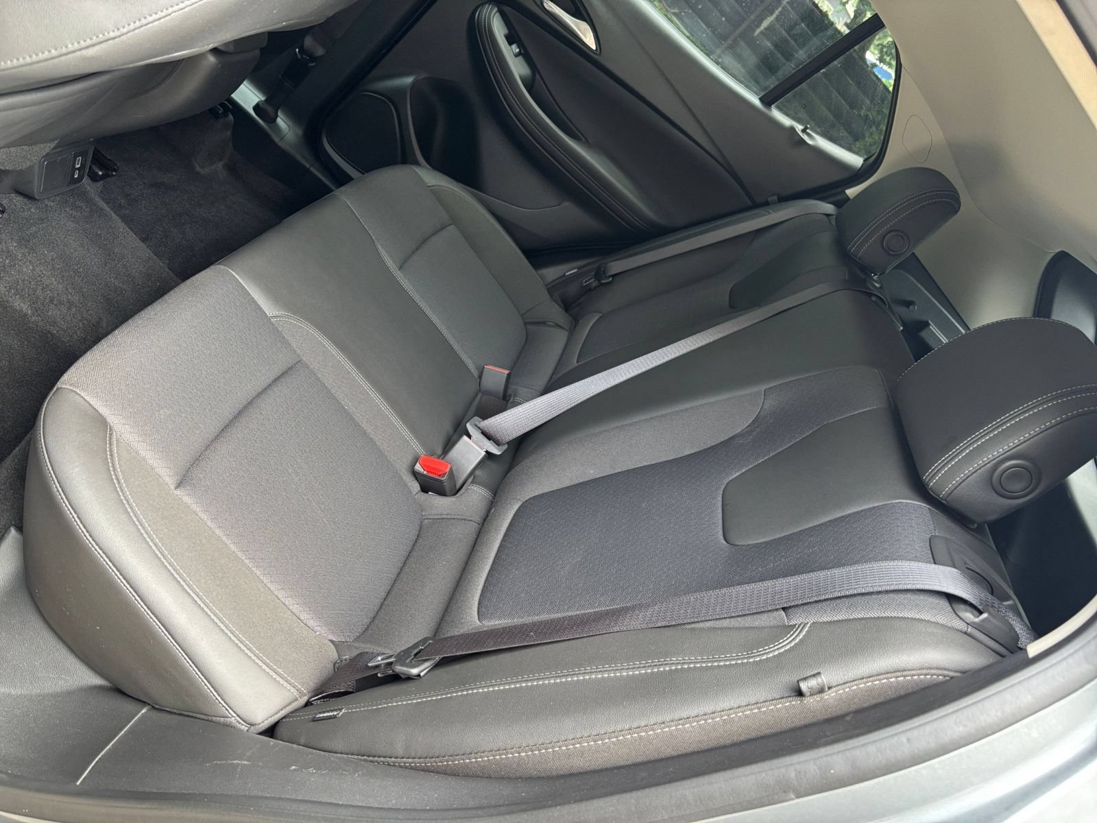 Used 2025 Buick Encore GX Preferred AWD/4WD image 36
