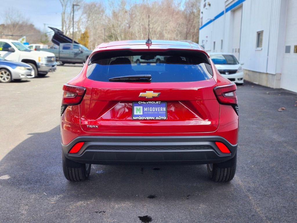 New 2026 Chevrolet Trax LS w/ LS Convenience Package image 4