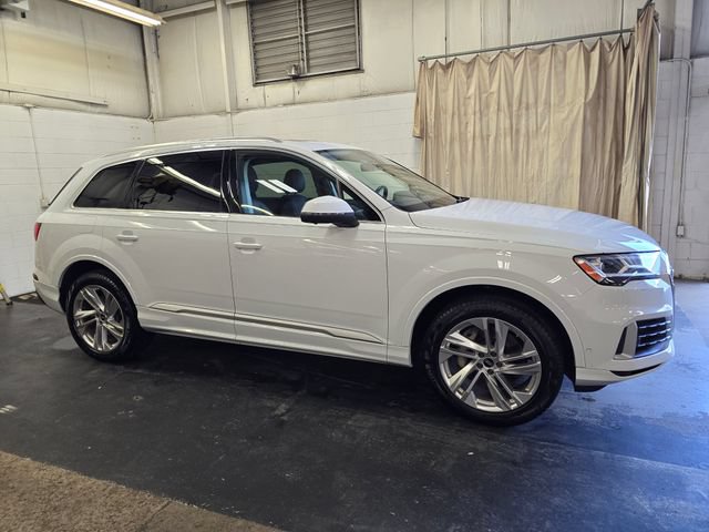 Used 2023 Audi Q7 3.0T Premium Plus AWD/4WD image 6