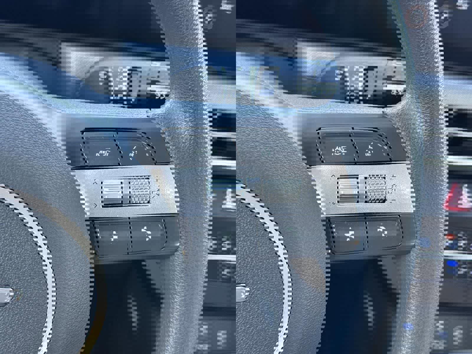 Certified 2025 Hyundai Sonata SE image 11