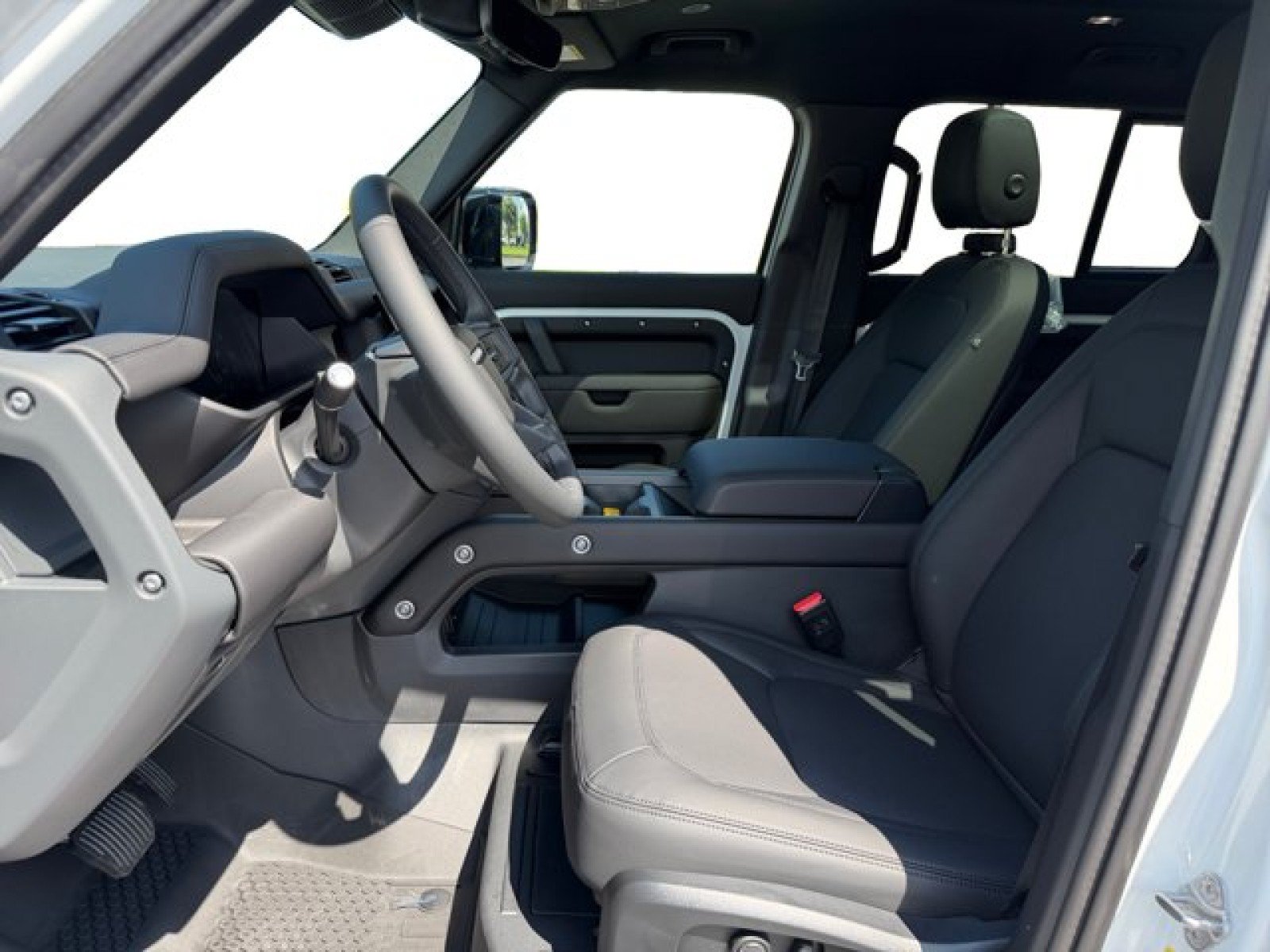 New 2026 Land Rover Defender 110 X-Dynamic SE AWD/4WD image 10