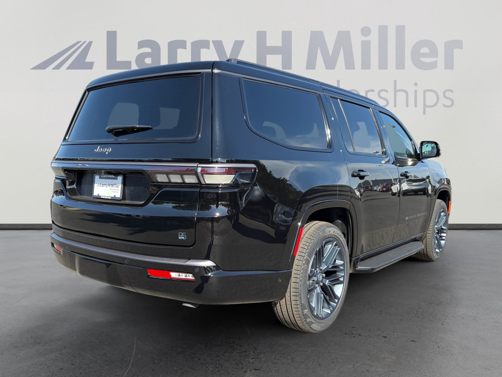 New 2026 Jeep Grand Wagoneer 4WD image 5