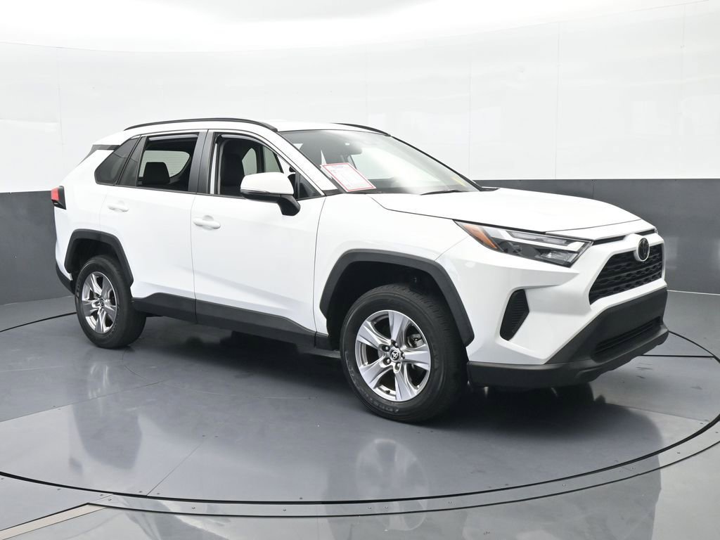 Used 2023 Toyota RAV4 XLE image 8
