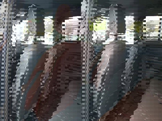 New 2025 Volkswagen ID. Buzz Pro S image 10