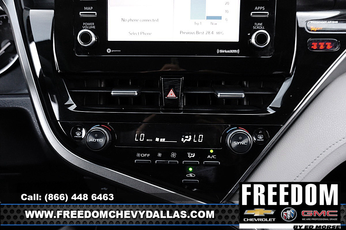 Used 2022 Toyota Camry LE image 18