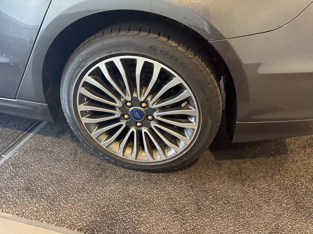 Used 2017 Ford Fusion Titanium image 14