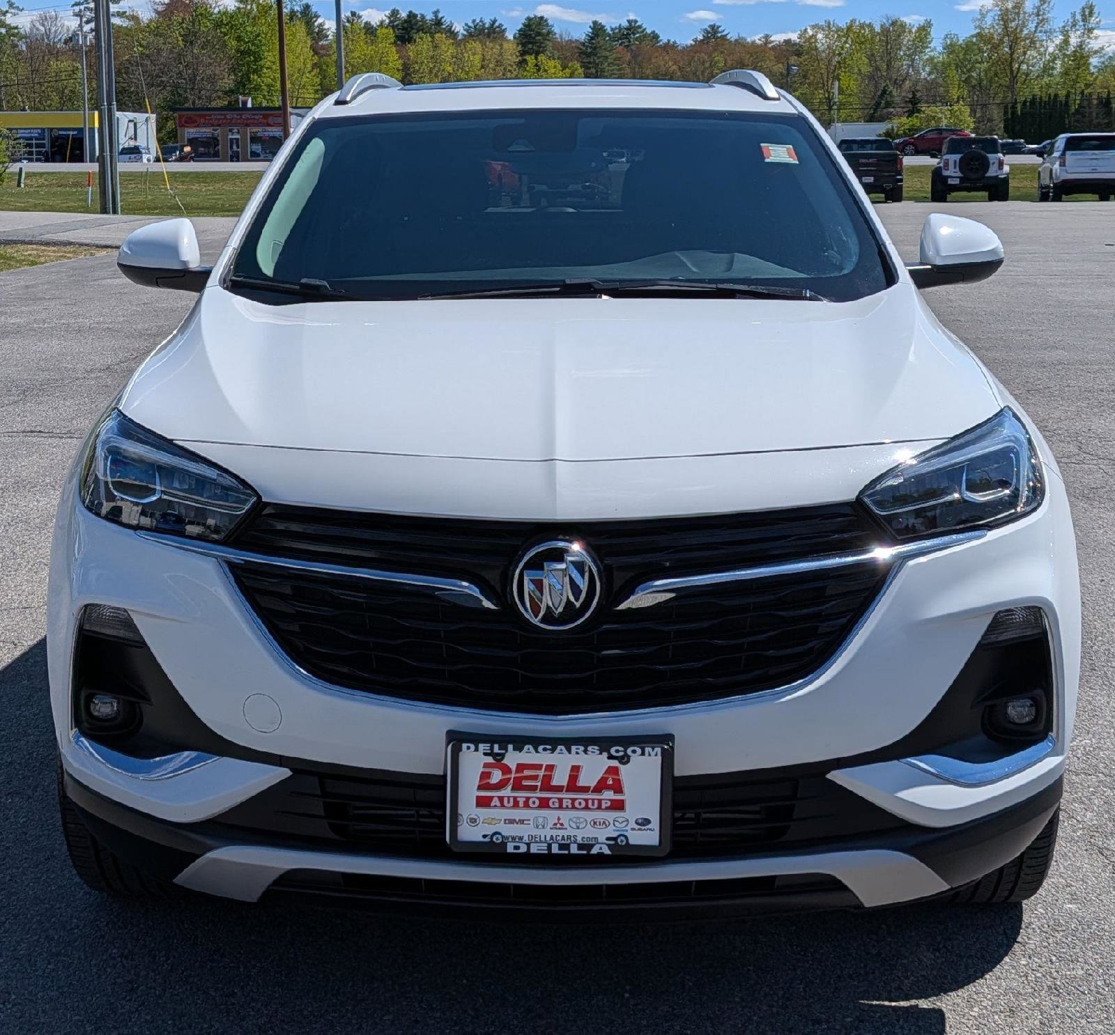 Used 2022 Buick Encore GX Essence w/ Experience Buick Package AWD/4WD image 2