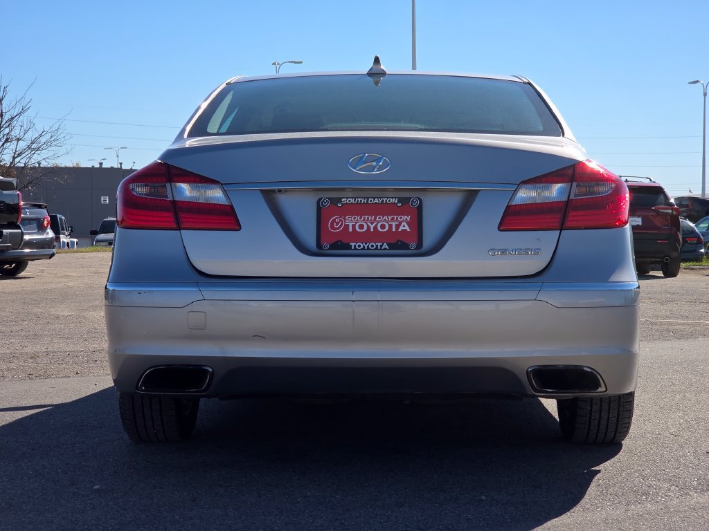 Used 2013 Hyundai Genesis 3.8 RWD image 21