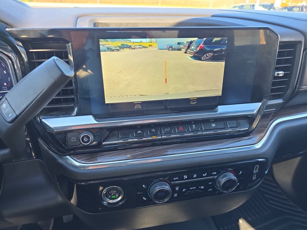 Used 2023 Chevrolet Silverado 1500 LT AWD/4WD image 18