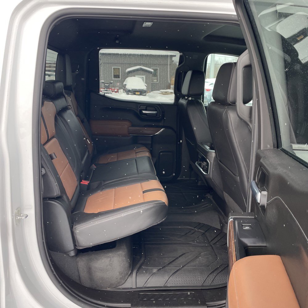 Used 2021 Chevrolet Silverado 1500 High Country w/ Safety Package II image 13