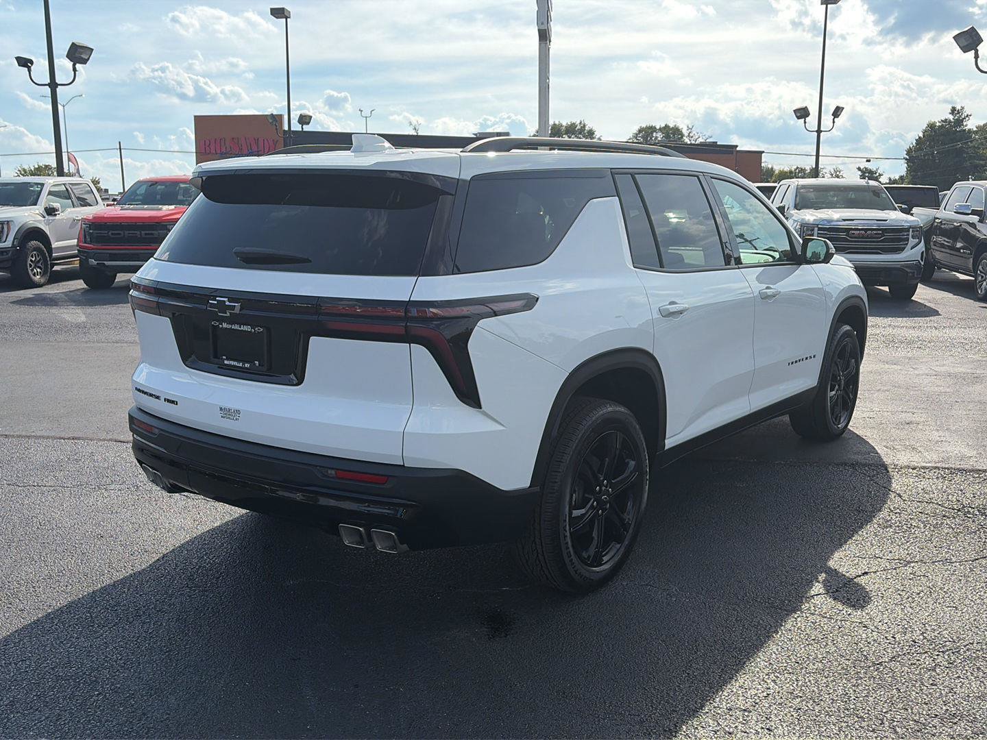 New 2027 Chevrolet Traverse LT w/ Midnight/Sport Edition AWD/4WD image 5