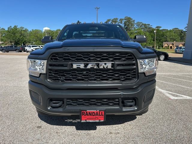Used 2022 RAM 3500 Tradesman image 2