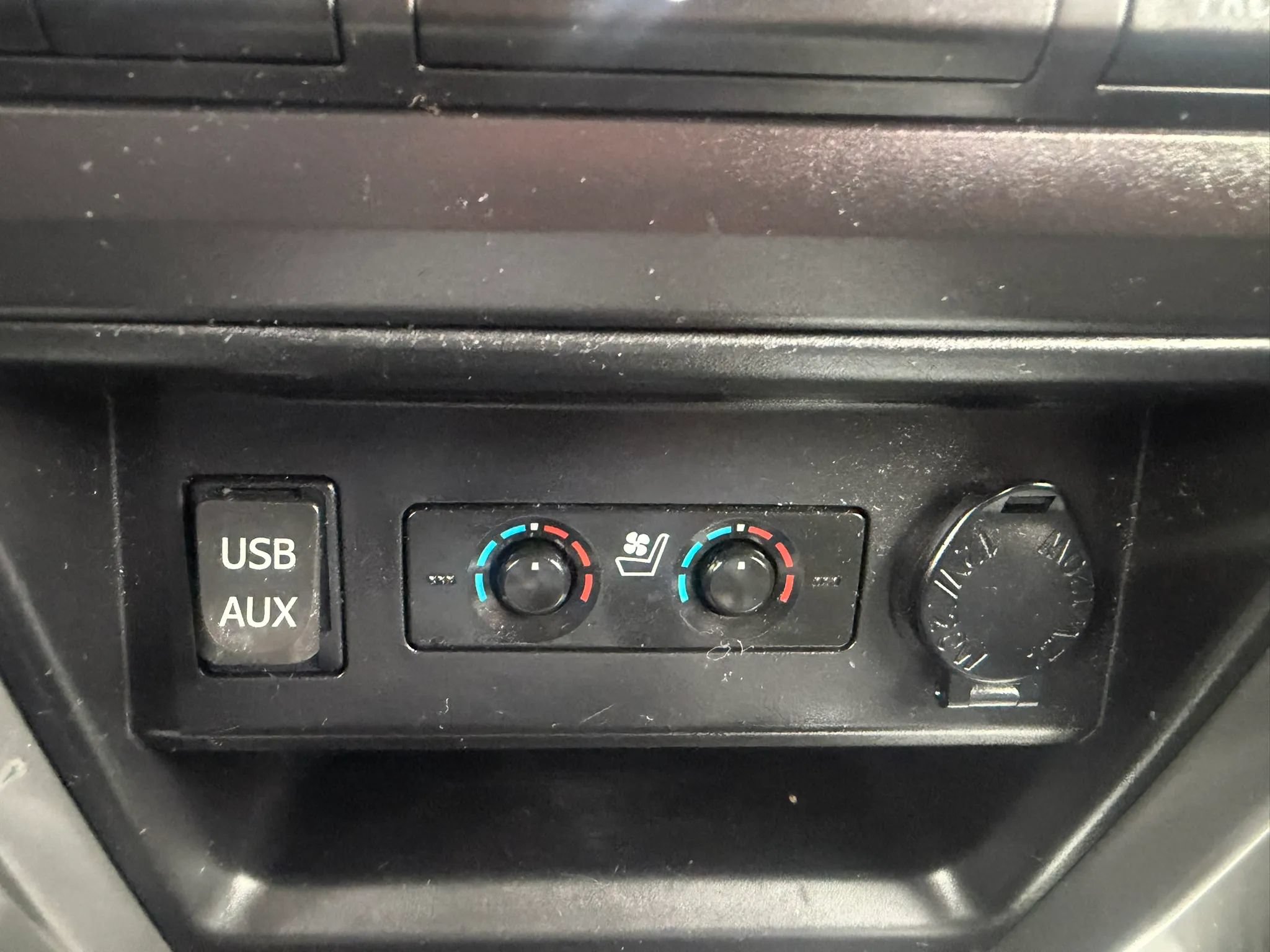 Used 2017 Toyota 4Runner Limited AWD/4WD image 19