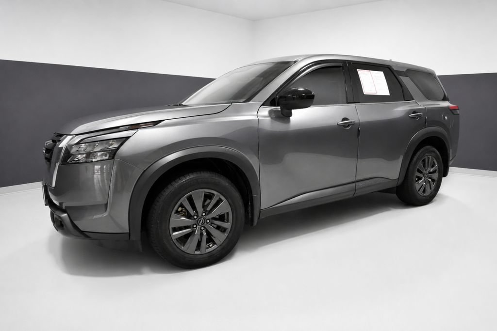Certified 2024 Nissan Pathfinder S AWD/4WD image 2